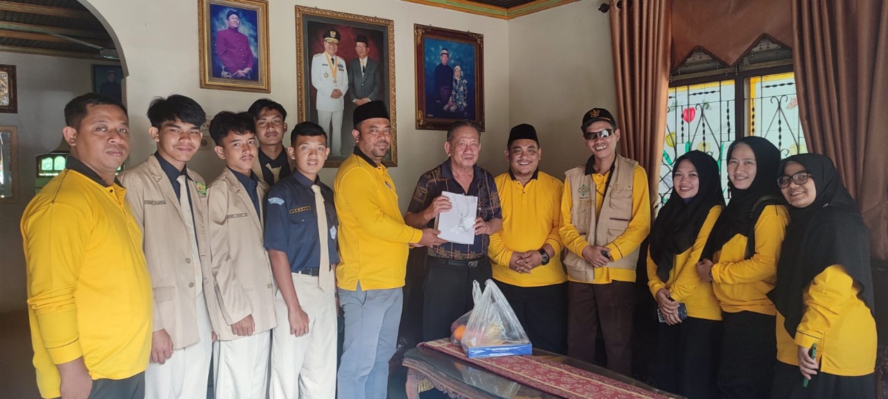 MAN 4 Pekanbaru Anjangsana Ke Kediaman Pak Coy 