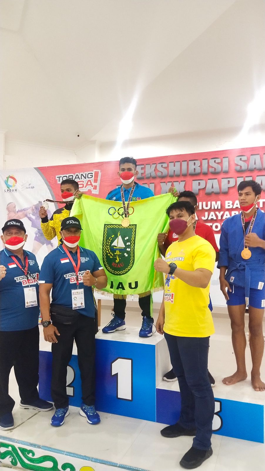 Ekshibisi PON XX di Papua, Tiga Atlet Sambo Riau Persembahkan  4  Medali  Emas dan 1 Perak