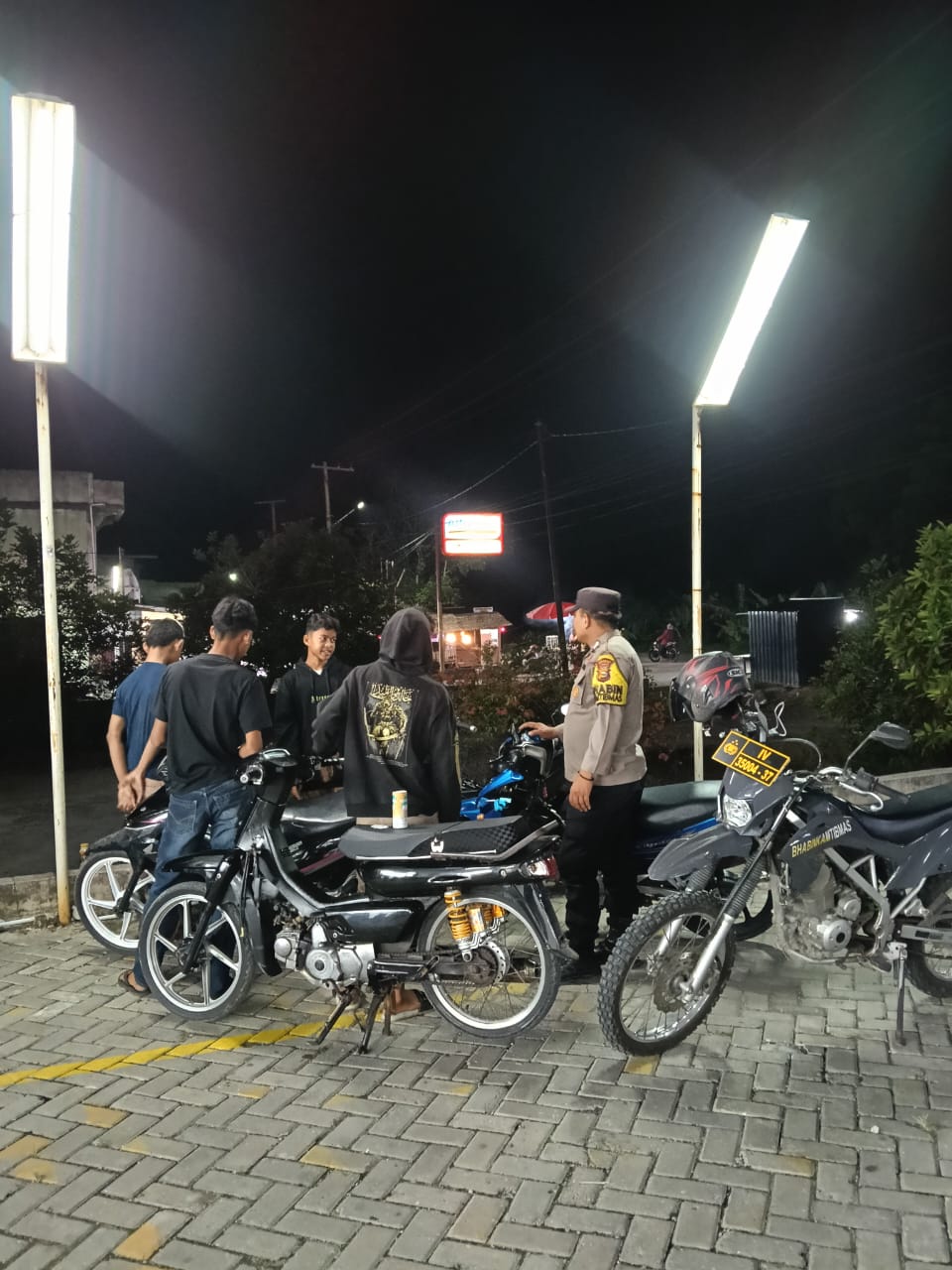 Personel Polsek Jajaran Polres Siak Laksanakan Giat KYRD dan Blue Light Patroli
