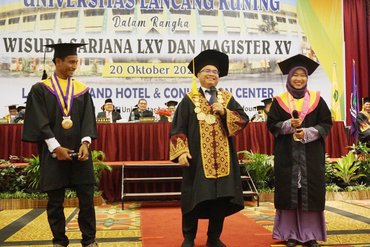 Unilak Wisuda 1.090 Mahasiswa S1 dan Pascasarjana