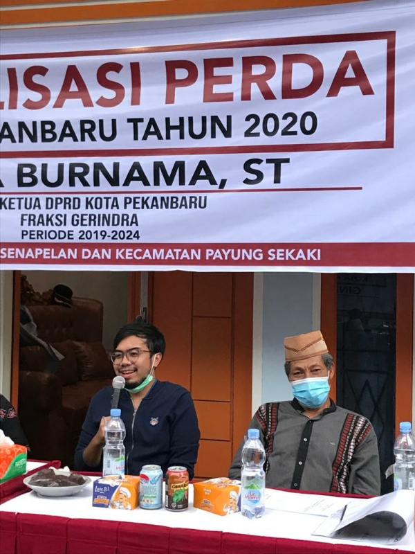 Wakil Ketua DPRD Pekanbaru Ginda Burnama Sosialisasi Perda Nakerlok di Payung Sekaki