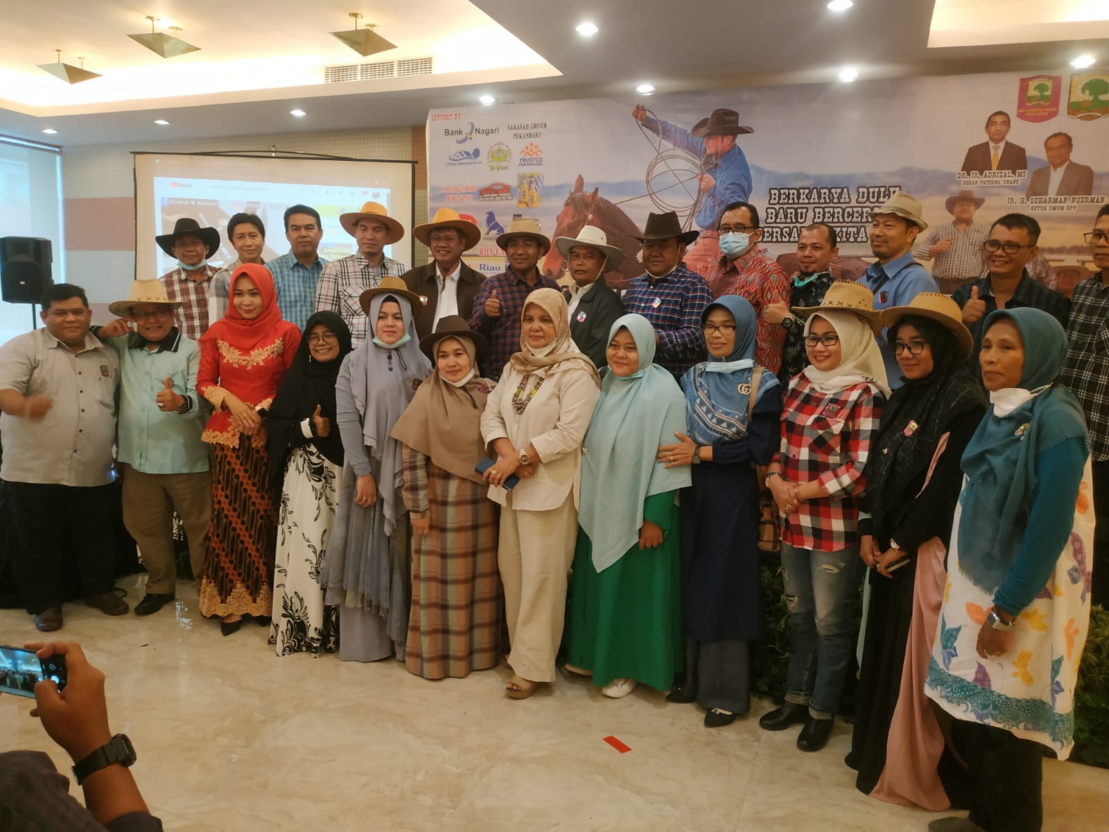 IKA Faterna Unand Riau- Kepri Dilantik, Faterna: Mari Gerakkan Socialpreneur dan Value Inovatif
