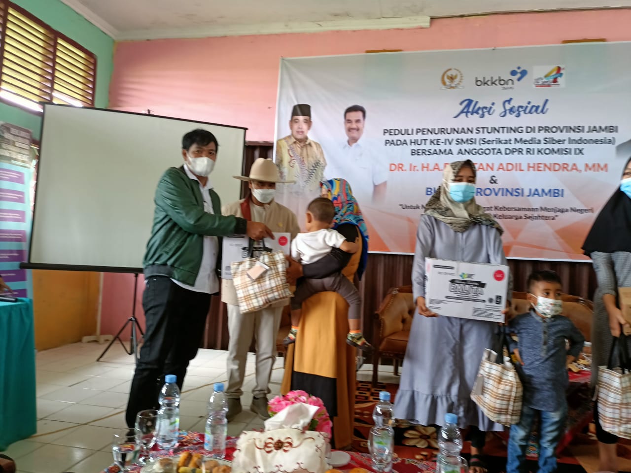 Sempena HUT ke-4, SMSI Jambi Bersama Anggota Komisi IX DPR RI Sosialisasikan Stunting di SMAN 7