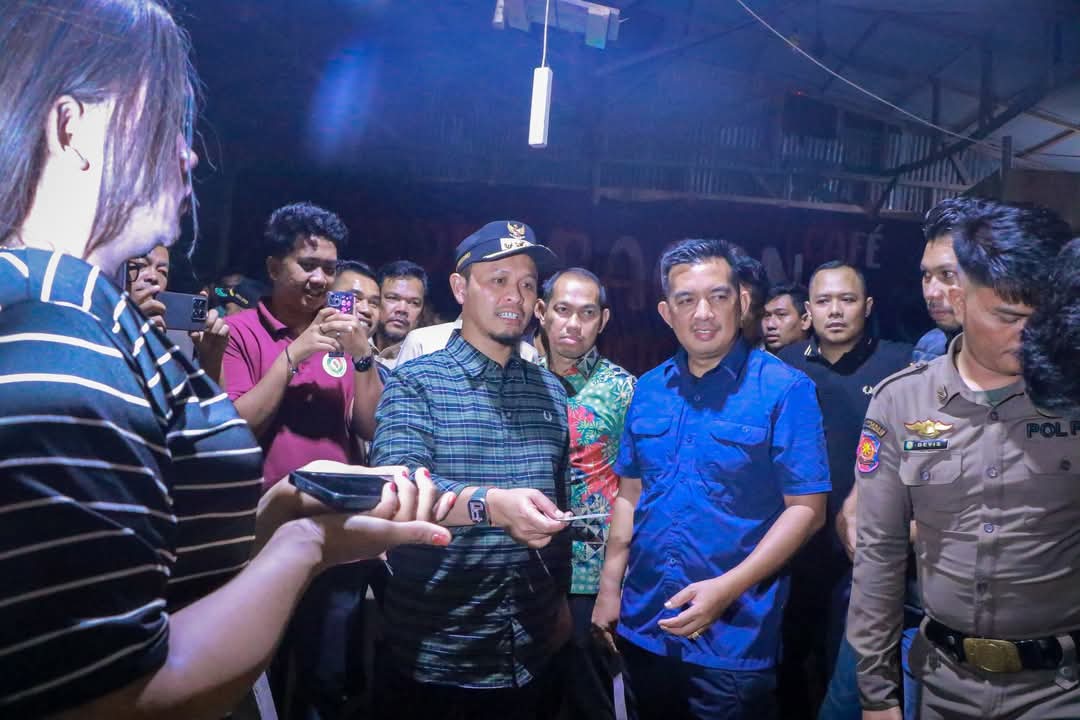 Wako dan Ketua DPRD Pekanbaru Sidak Kawasan Tenda Biru di Jalan SM Amin