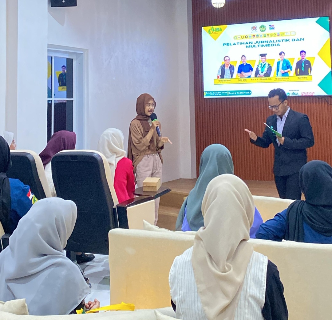 Pelatihan Jurnalistik di Universitas Ibn Khaldun, Aldho: Semua Manusia Itu Punya Dasar Jurnalistik