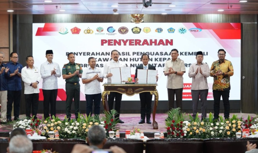 Disaksikan Gubri, Satgas PKH Serahkan Penguasaan Lahan TNTN ke Negara
