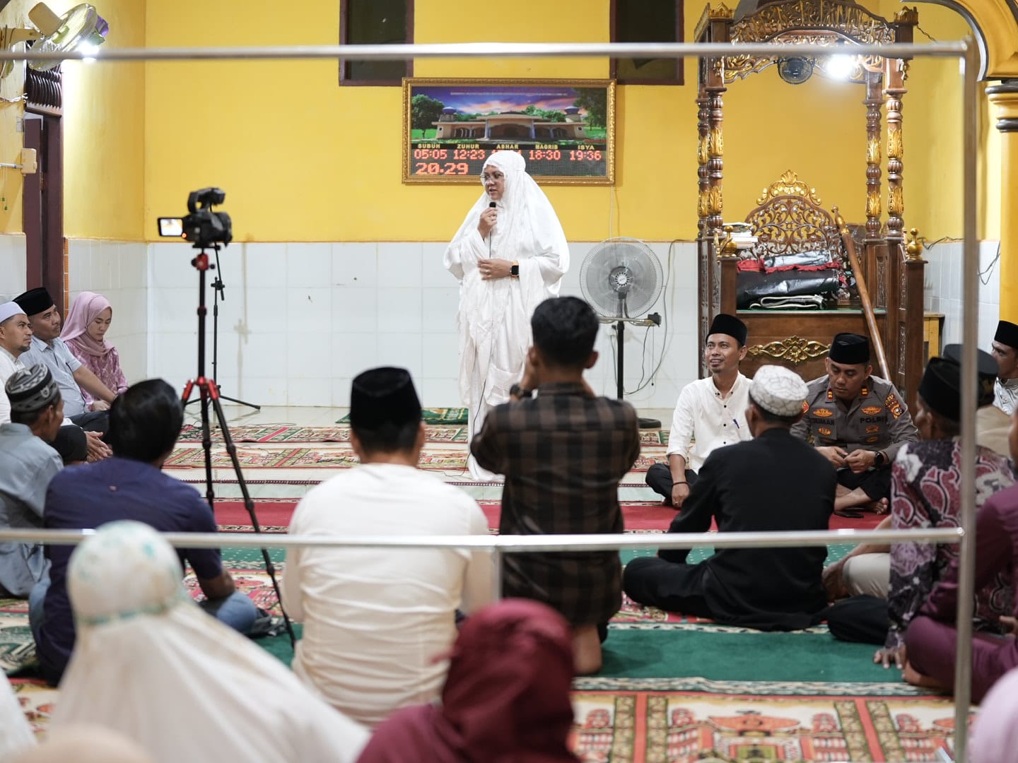 Safari Ramadhan di Sabak Auh, Pemkab Siak Salurkan Zakat dan Tekankan Pelayanan Ikhlas