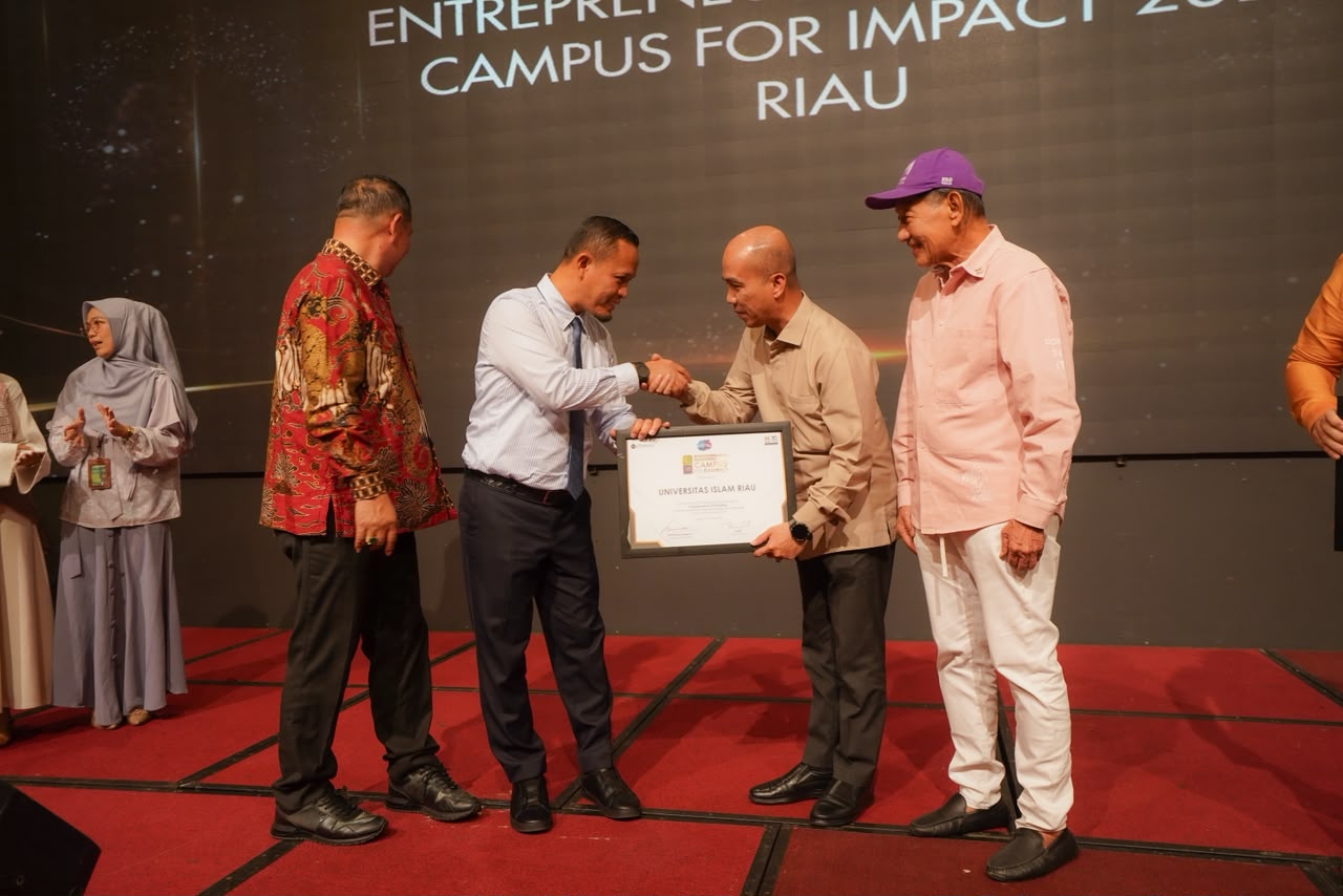 UIR Raih Penghargaan Campus Entrepreneurial Marketing Award Riau 2026