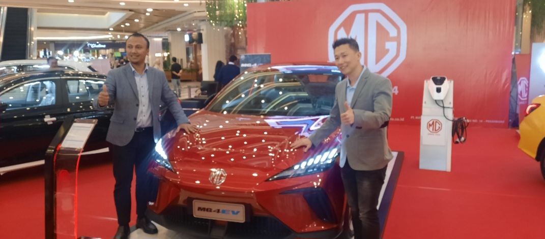 Morris Garages Indonesia Kenalkan Mobil Listrik MG4 EV ke Masyarakat Pekanbaru