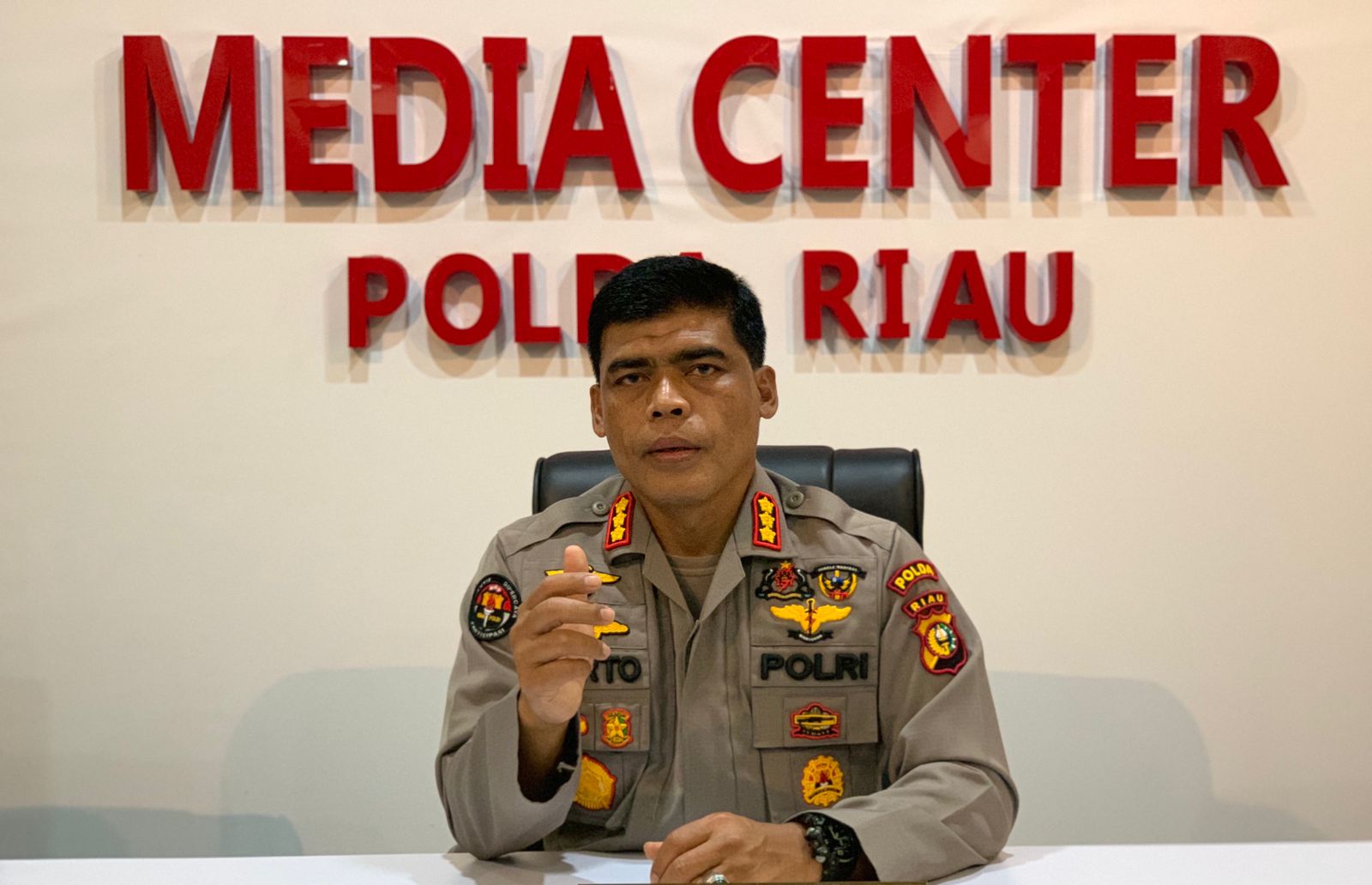 Kasus Dugaan Pengeroyokan, Oknum Polwan dan Ibunya Dilaporkan ke Polda Riau