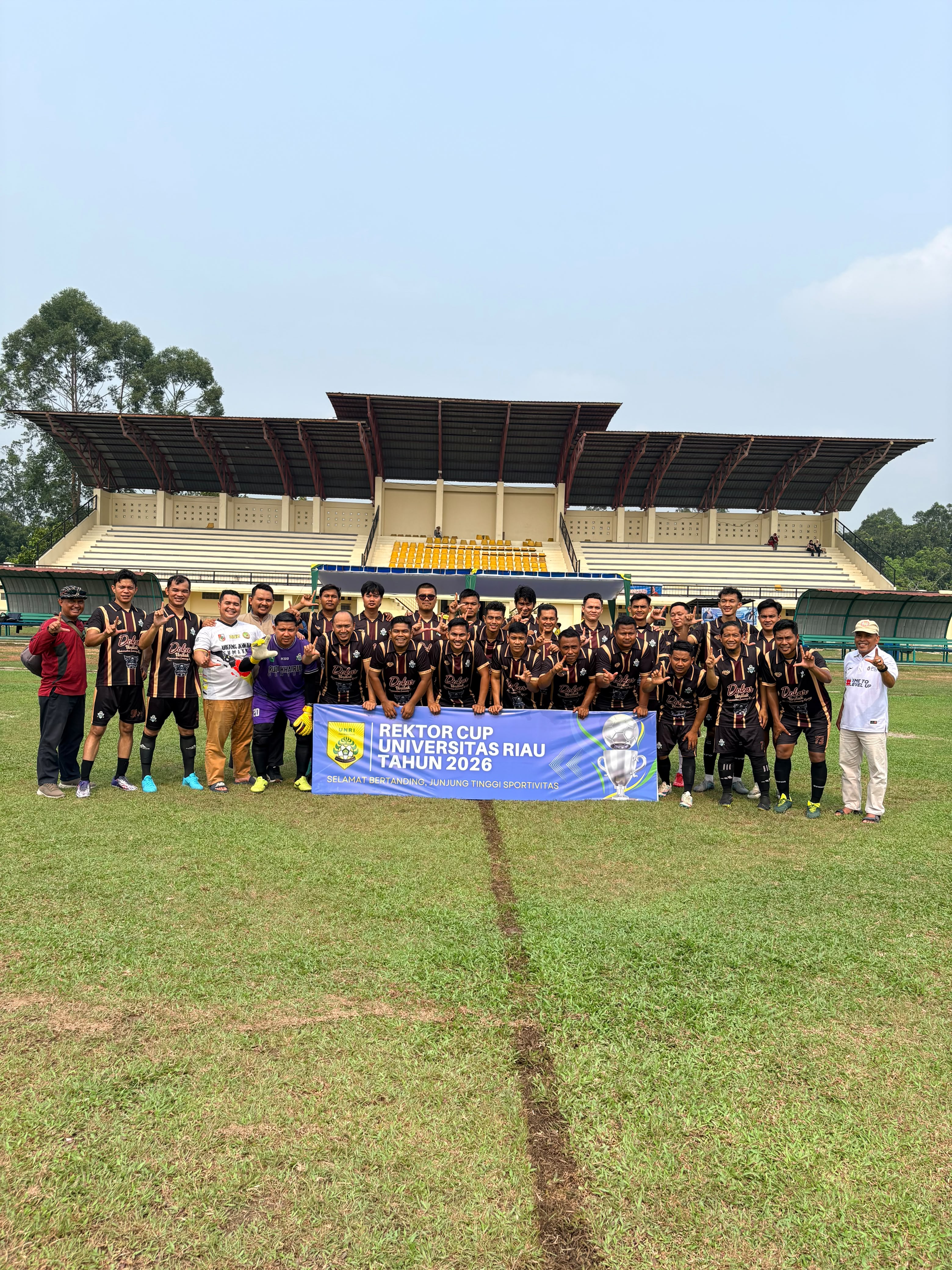 Universitas Abdurrab dengan Skor 3-1, Tim Unilak Juara Group