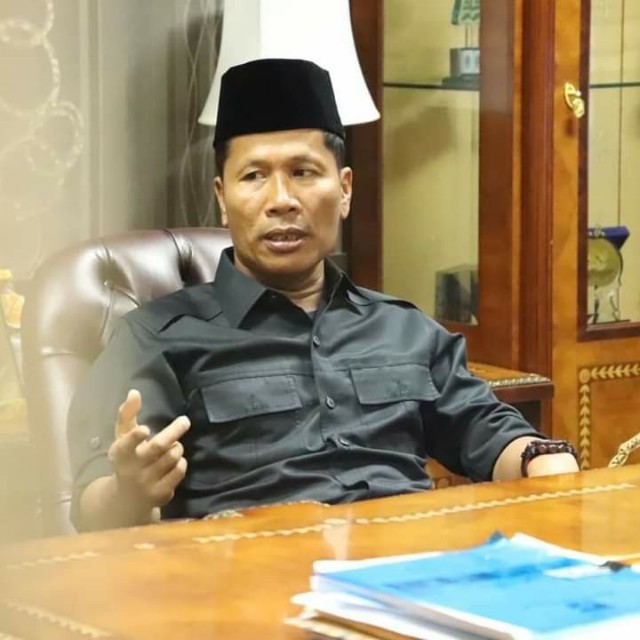 Maju di Pilkada Bengkalis, Indra Gunawan Eet Resmi Undur Diri Selaku Ketua DPRD Riau