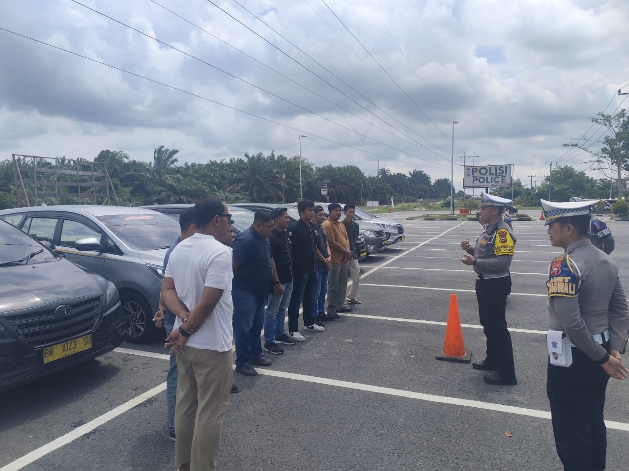 Satlantas Polres Siak Coaching Clinic Safety Riding bagi 50 Pengemudi Angkutan Umum