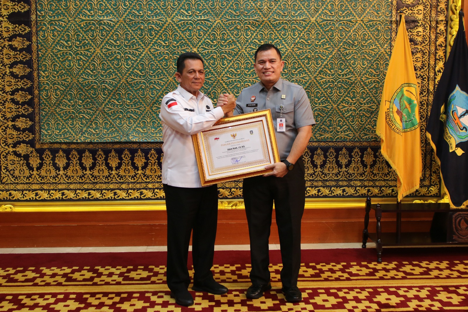 Perkuat Sinergi Pelayanan Hukum, Edison Manik Dampingi Kakanwil Kemenkum Kepri Tandatangani Nota Kesepakatan dengan Gubernur