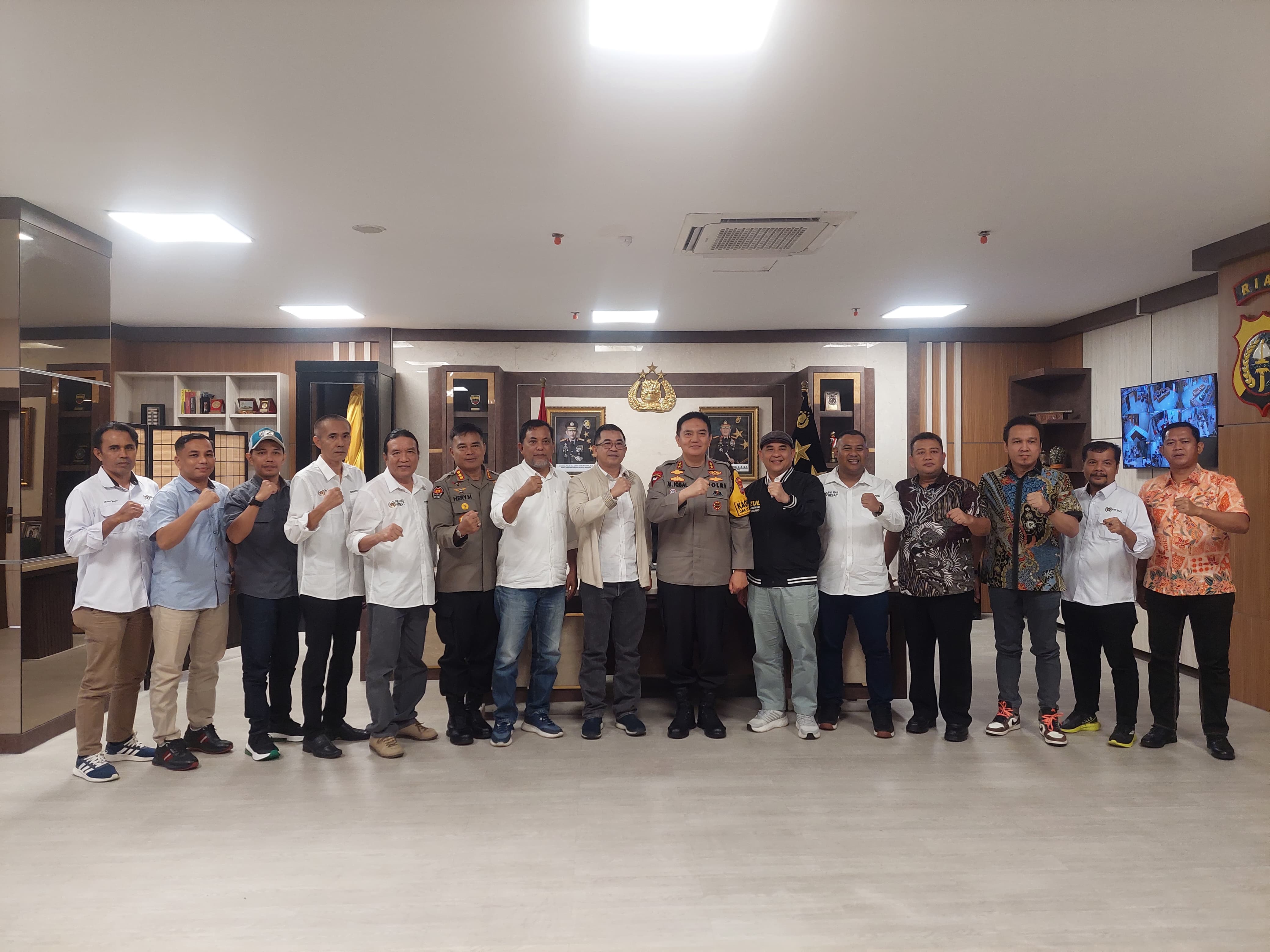 Terima Kunjungan Pengurus PWI Riau, Irjen Pol M Iqbal: Kita Pasti Bersinergi