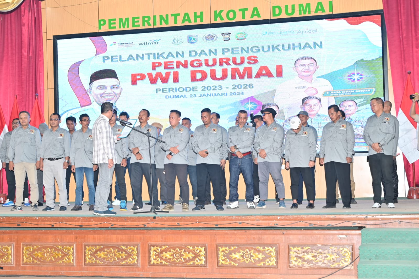 Lantik Pengurus PWI Dumai, Raja Isyam: Jaga Amanah Organisasi,Jalin Persatuan dan Kesatuan Anggota