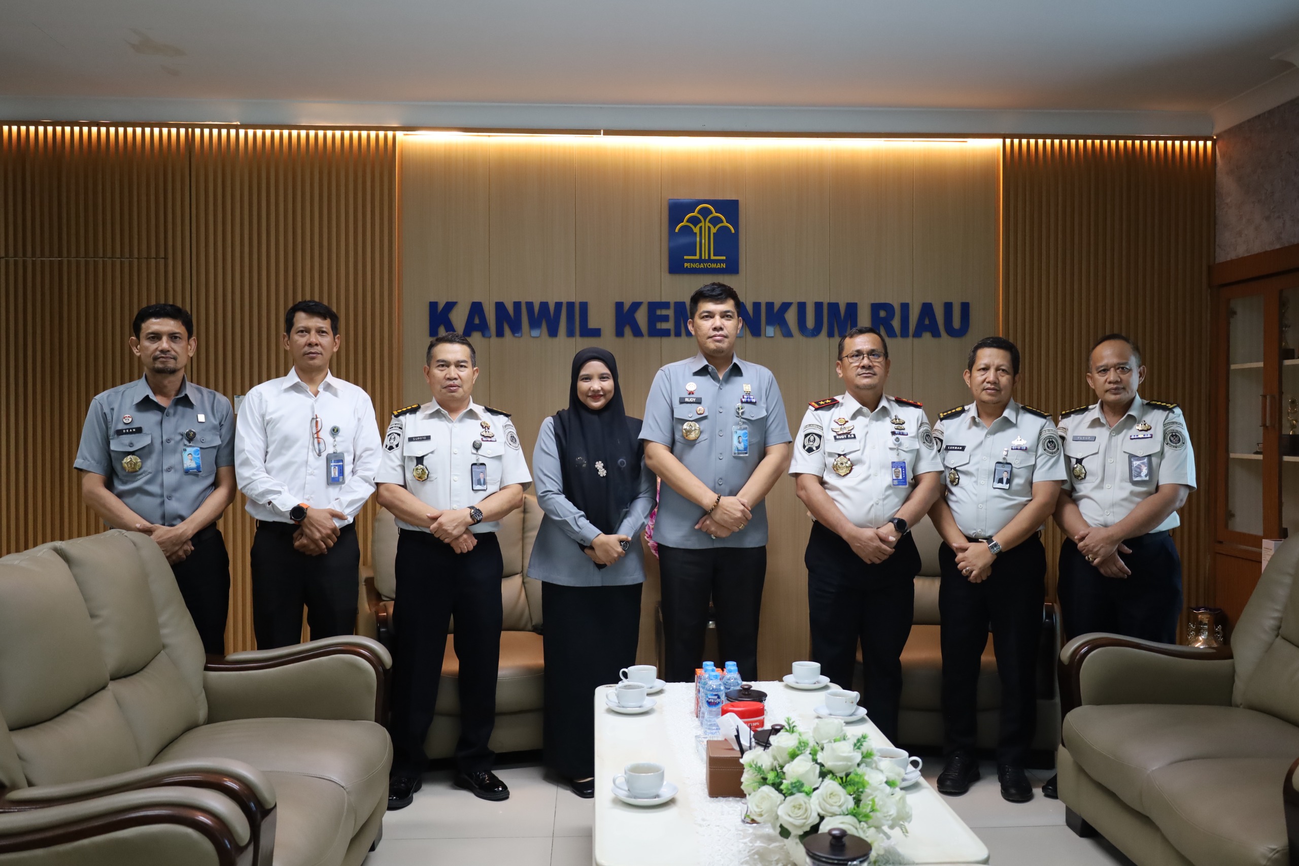 Perkuat Sinergi Antar Kementerian, Kakanwil Kemenkum Riau Terima Silaturahmi Kakanwil Ditjen Pemasyarakatan Riau