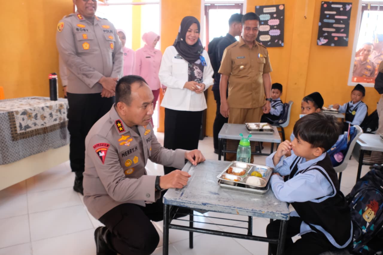 Resmikan Dapur SPPG Polres Kampar, Kapolda Riau: Langkah Strategis Mewujudkan Sumber Daya yang Kuat, Sehat dan Berkualitas