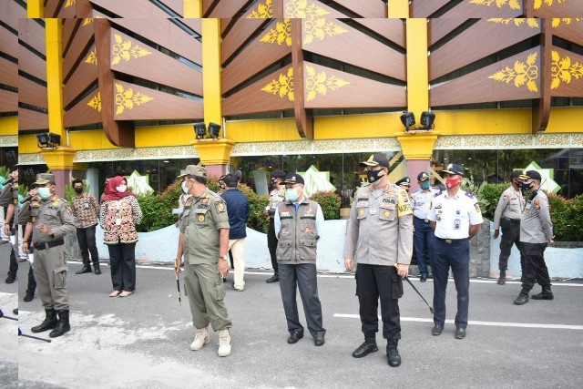 PSBM Diberlakukan di 4 Kecamatan, Penyekatan Jalan Mulai Diterapkan Malam Ini