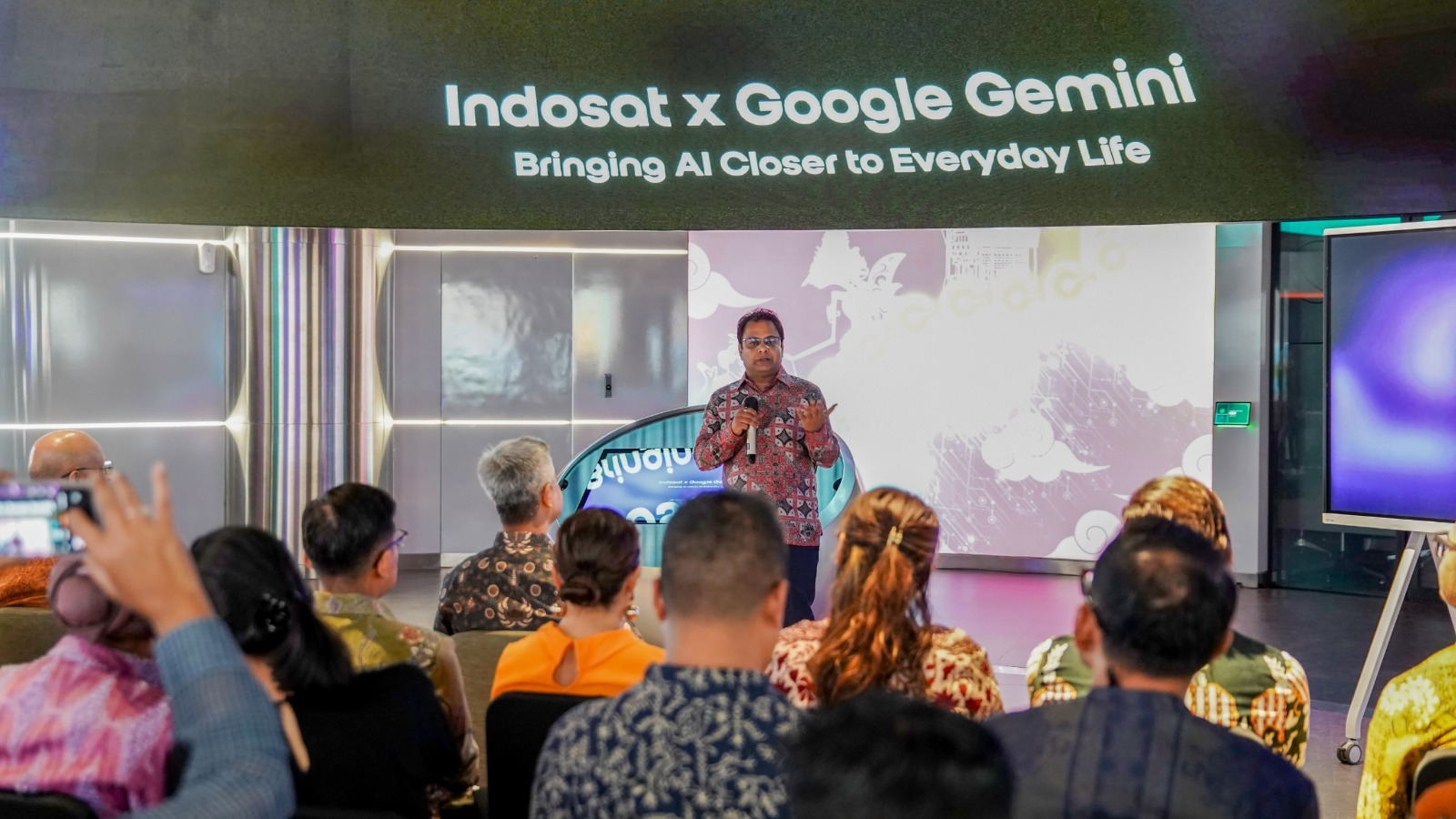 Indosat dan Google Berkolaborasi Hadirkan Akses Google Gemini AI Plus