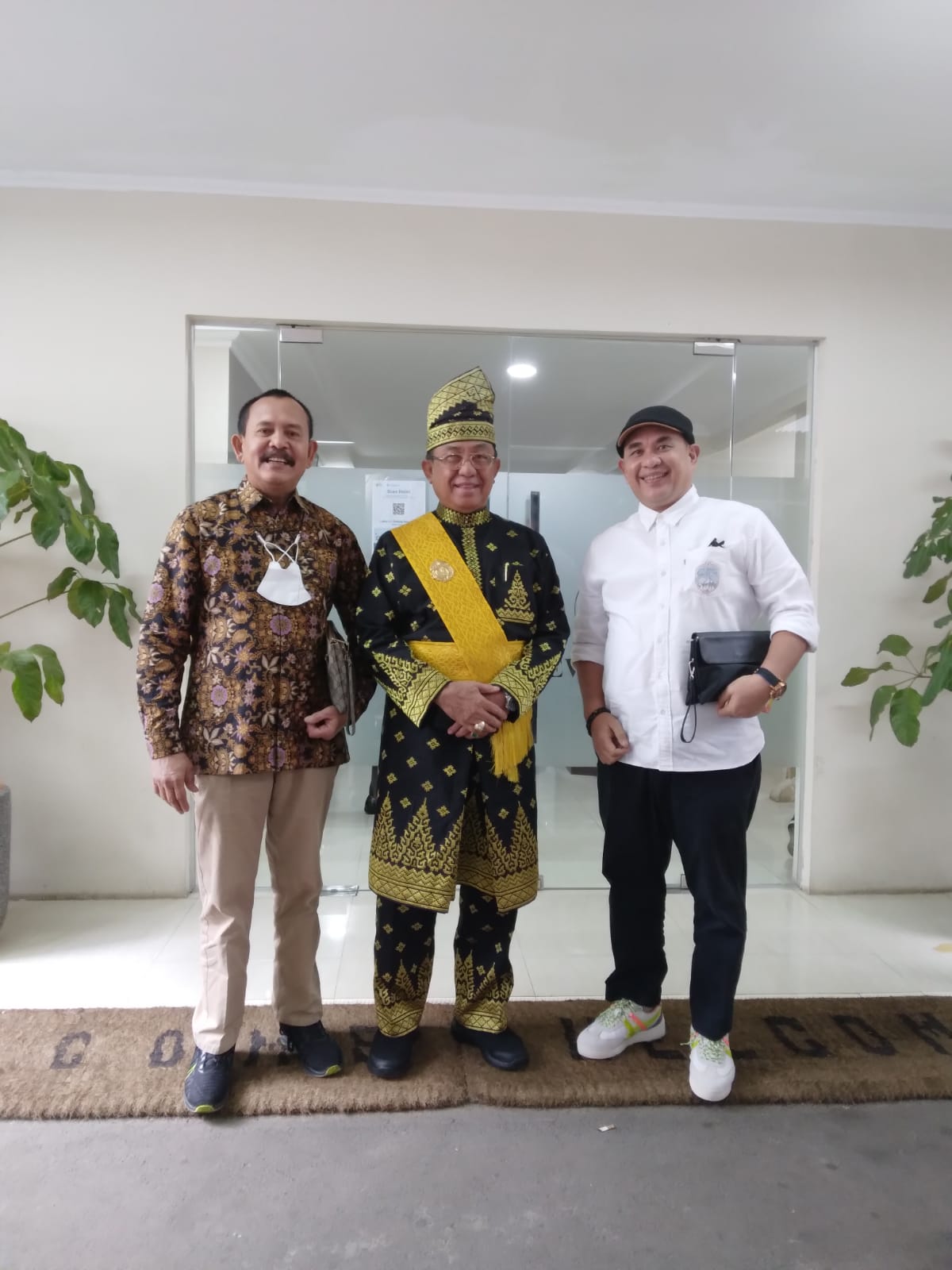 Bupati Inhil Wardan Jadi Kepala Daerah Pertama di Riau yang Meraih AK PWI Pusat