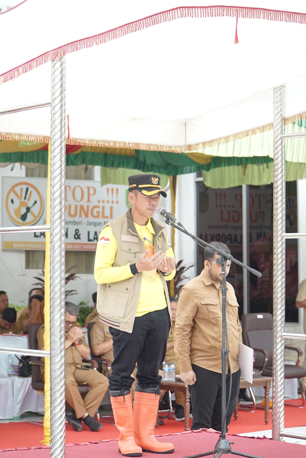 Bupati Rohil Afrizal Sintong Tetapkan Status Darurat Siaga Banjir 2023