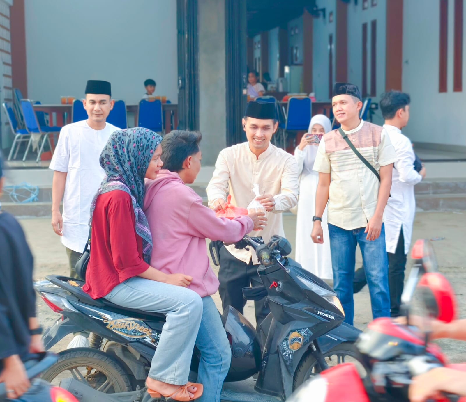 SMSI Inhil Buka Puasa Bersama dan Santuni Kaum Duafa