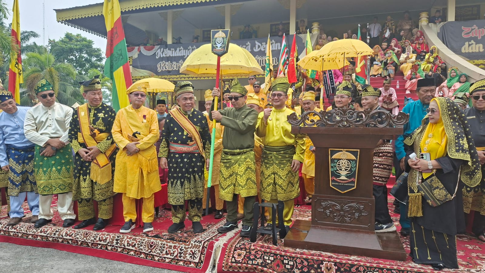 Lepas Arak-arakan Keberagaman HKN 2026, Fadli Zon Hentakkan Cokmar LAMR Tiga Kali