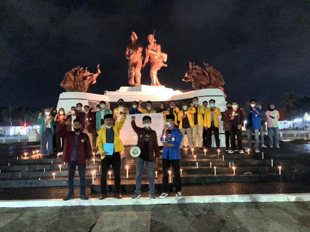 Untuk Keselamatan Bangsa, BEMNUS dan BEMSI Riau Gerakan Aksi 1.000 Lilin
