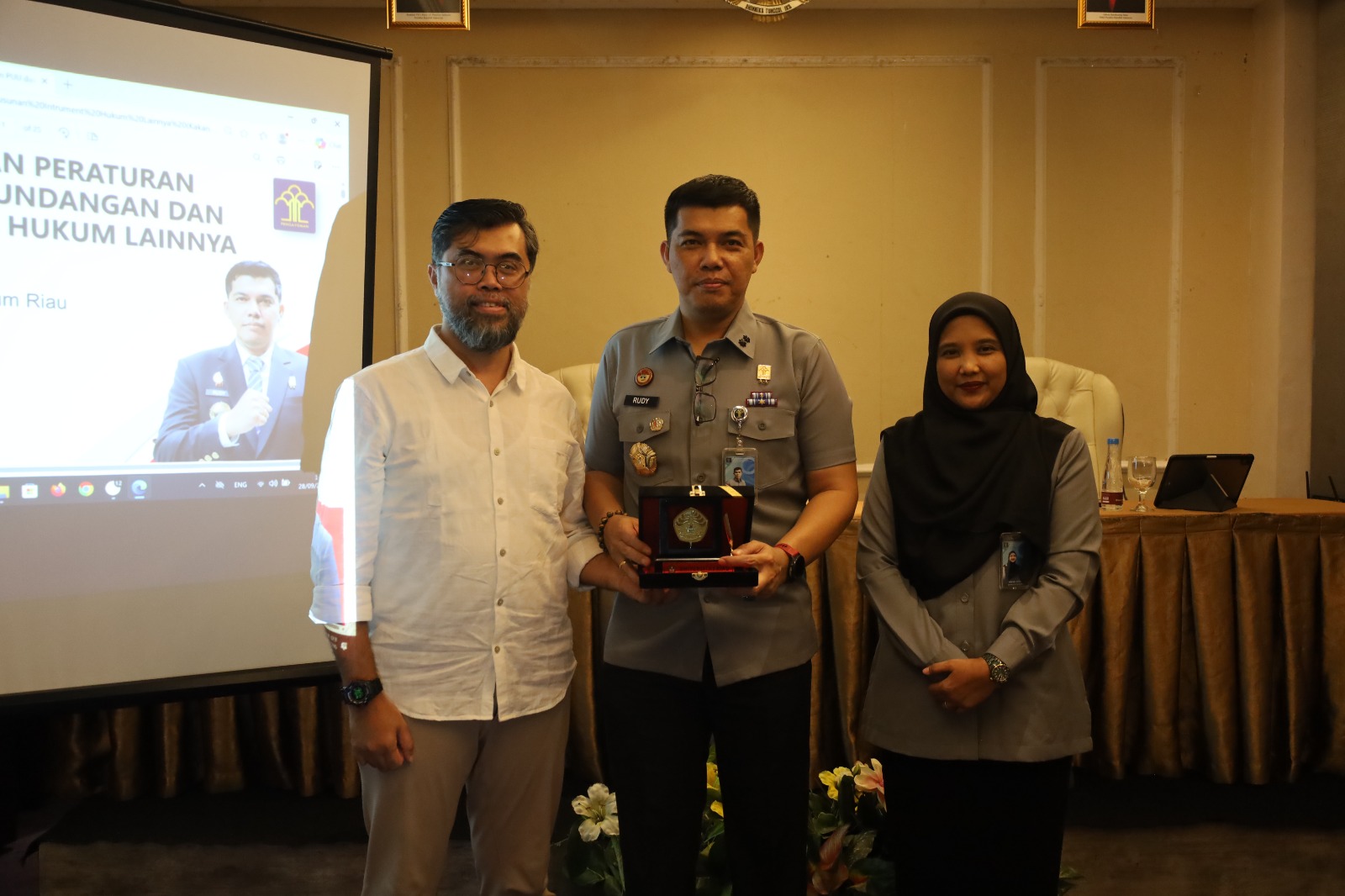 Kakanwil Kemenkum Riau Perkuat Kapasitas Pembentukan Regulasi Bersama Unri