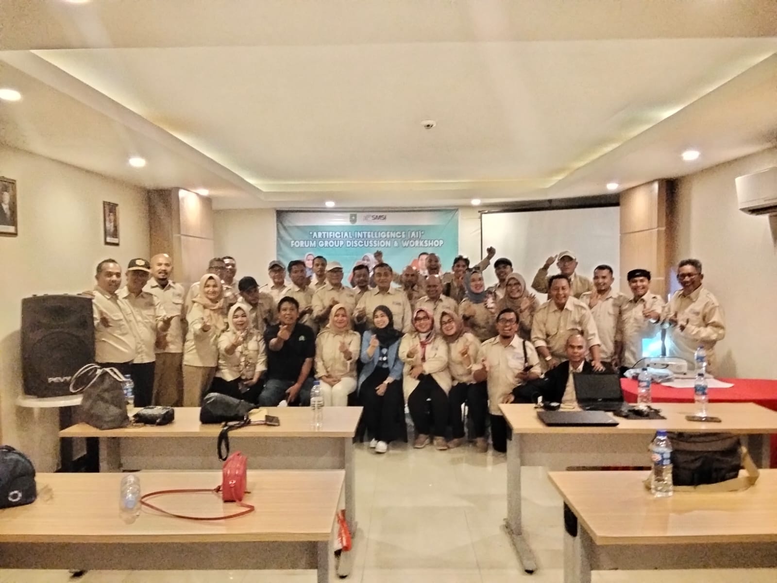 FGD dan Workshop SMSI Riau, AI Bukan Menggantikan Pekerjaan Media