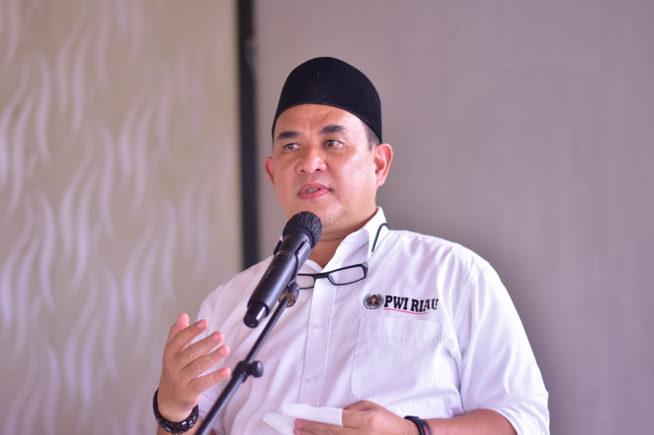 Banyak Kartu Biru Mati, Zulmansyah  Minta Anggota PWI Riau Segera Aktifkan!