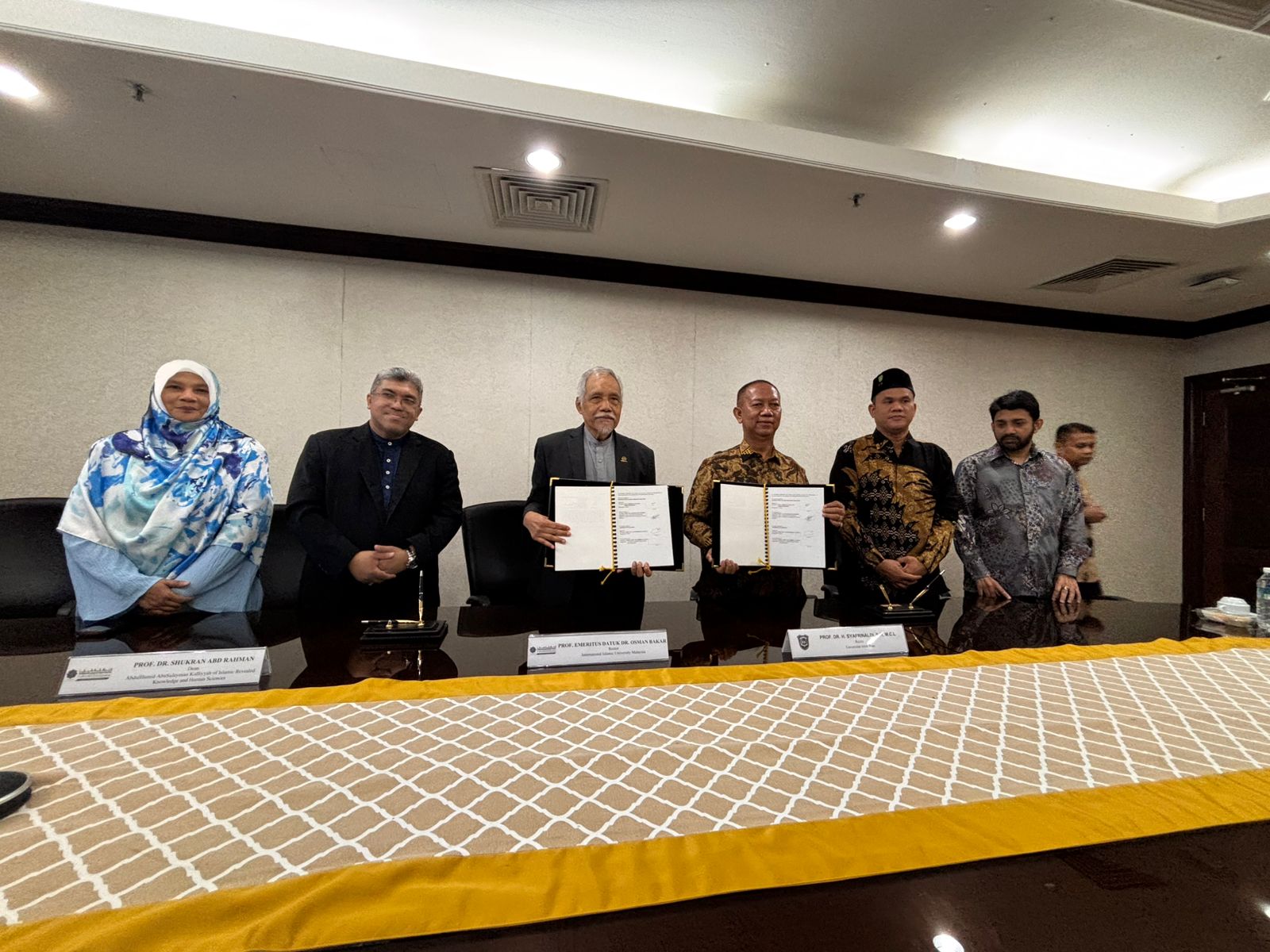 Perpanjang Kerjasama Kolaboratif, UIR Teken MoU dan MoA dengan IIUM