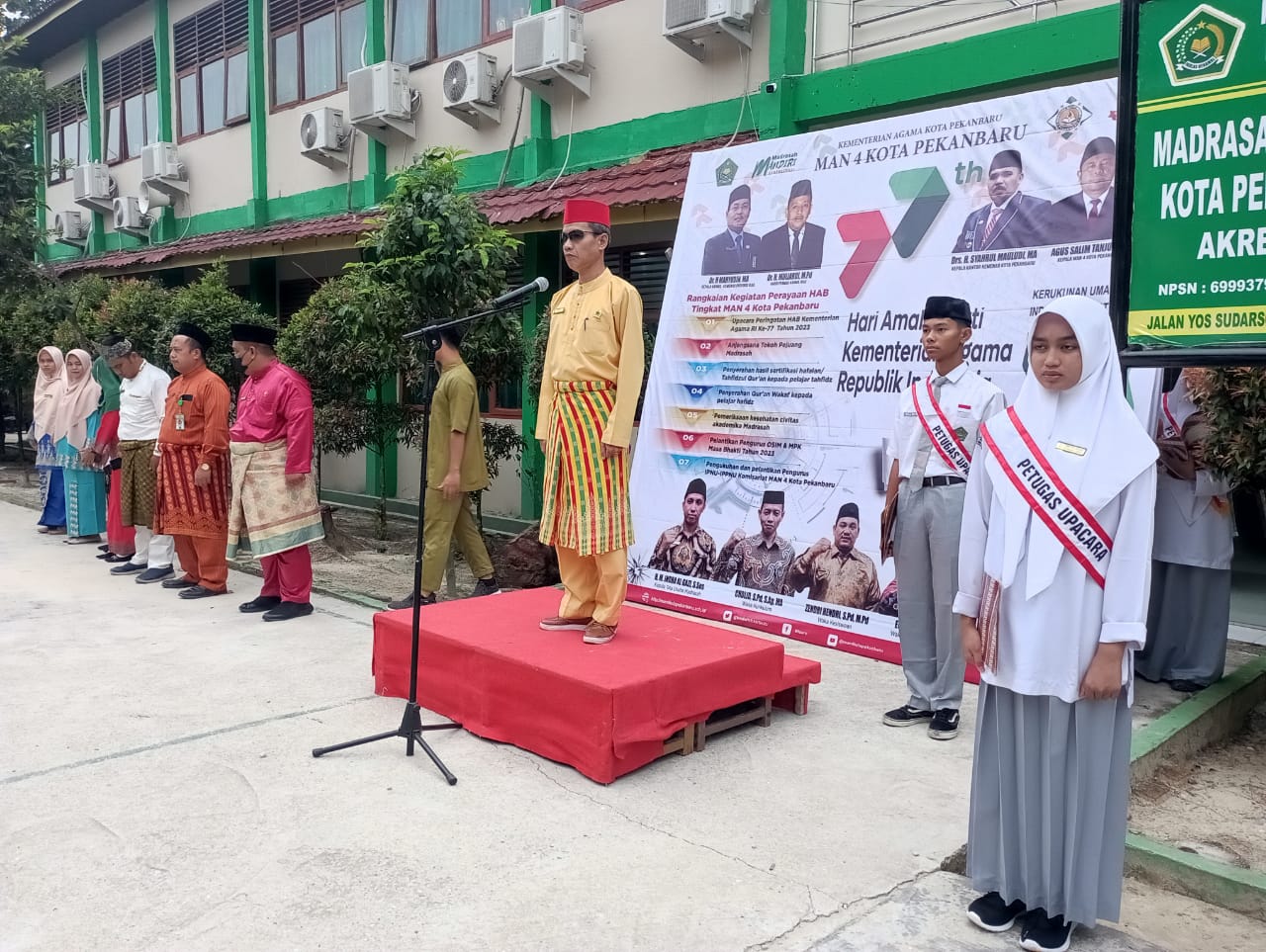 MAN 4 Pekanbaru Gelar Apel Peringatan Ke-77 HAB