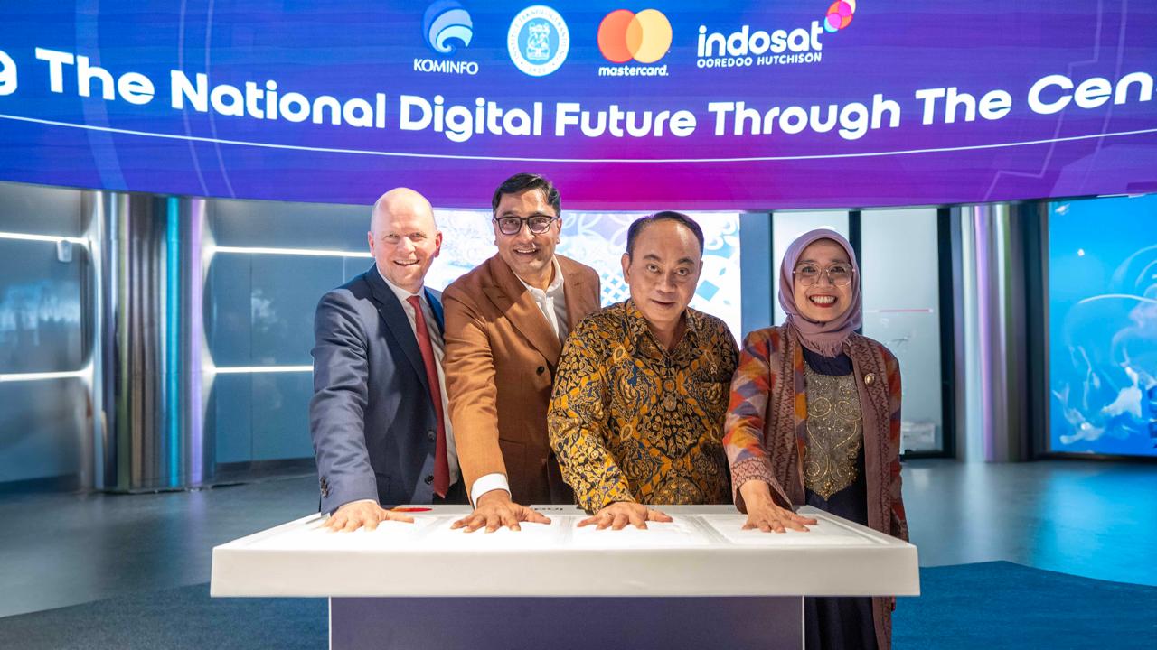 Indosat dan Mastercard Jalin Kemitraan Cybersecurity Center of Excellence