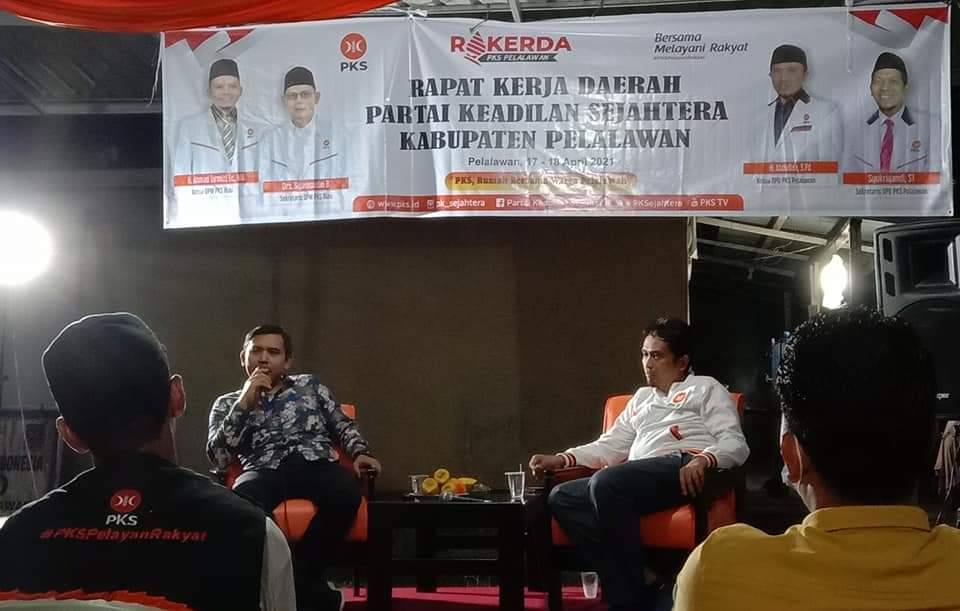 Dialog Kedaerahan Bersama PKS Pelalawan, Zulhamsyah: Kerja Itu Pasti Punya Target Capaian