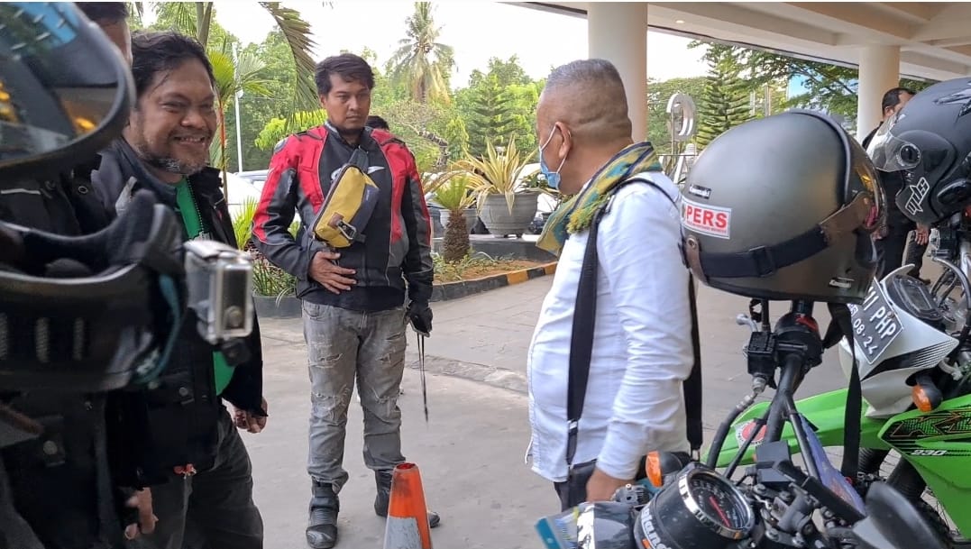 Tiba di Kendari, Tim JKW PWI Disambut Ketum PWI Pusat