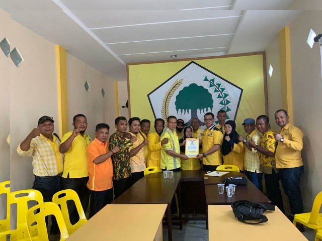 Iskandar Bersama 9 PK Golkar dan Organisasi Sayap Serahkan Berkas ke Panitia Penjaringan