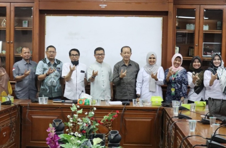 Terima Kunjungan KPA Riau, Prof Leny: Pentingnya Peran PT Memberikan elaedukasi terkait Bahaya HIV/AIDS.l
