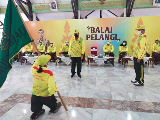 Lepas Atlet Paralimpik ke Peparnas XVI Papua, Gubri: Jadikan Ajang Ini Tempat Ukir Prestasi