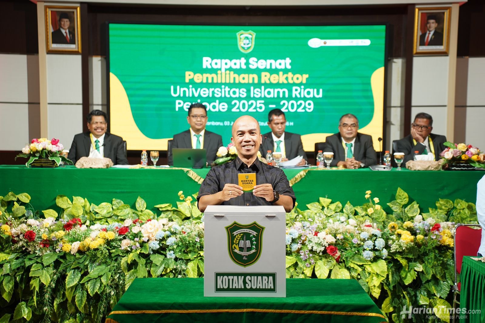 Assoc Prof Dr Admiral SH MH Resmi Ditetapkan sebagai Rektor UIR Terpilih Periode 2025-2029