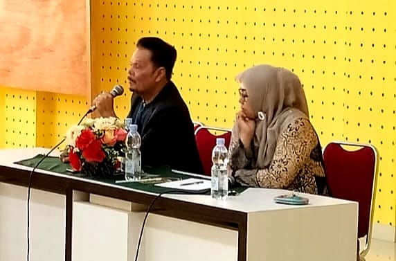 Bahas Kerjasama dengan University Malaya Pahang, Ruslan Madun Senandungkan Lemak Manis di FKIP UIR