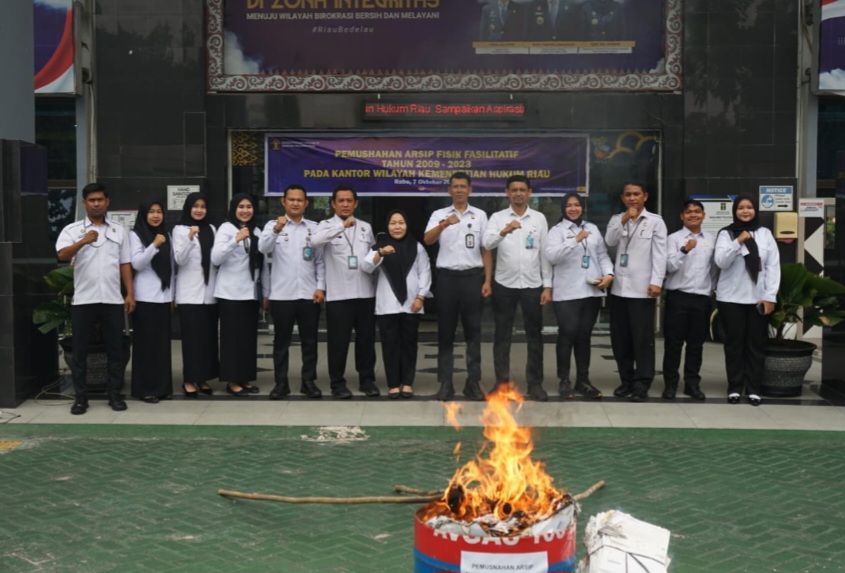 Kanwil Kemenkum Riau Musnahkan Arsip Fisik Fasilitatif Tahun Anggaran 2026