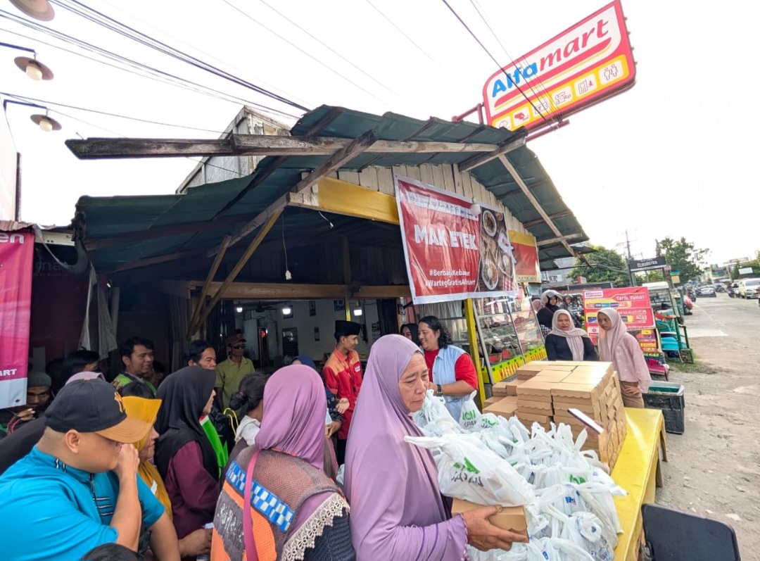 Hadirkan Warteg Gratis Ramadhan, Alfamart Bagikan 60.000 Paket Berbuka Puasa di 34 Kota