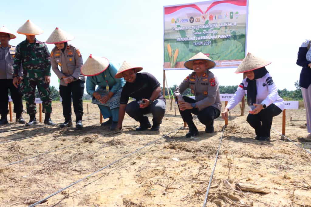 Dukung Swasembada Pangan Nasional 2025, Polres Siak Gelar Penanaman Jagung Serentak Kuartal IV