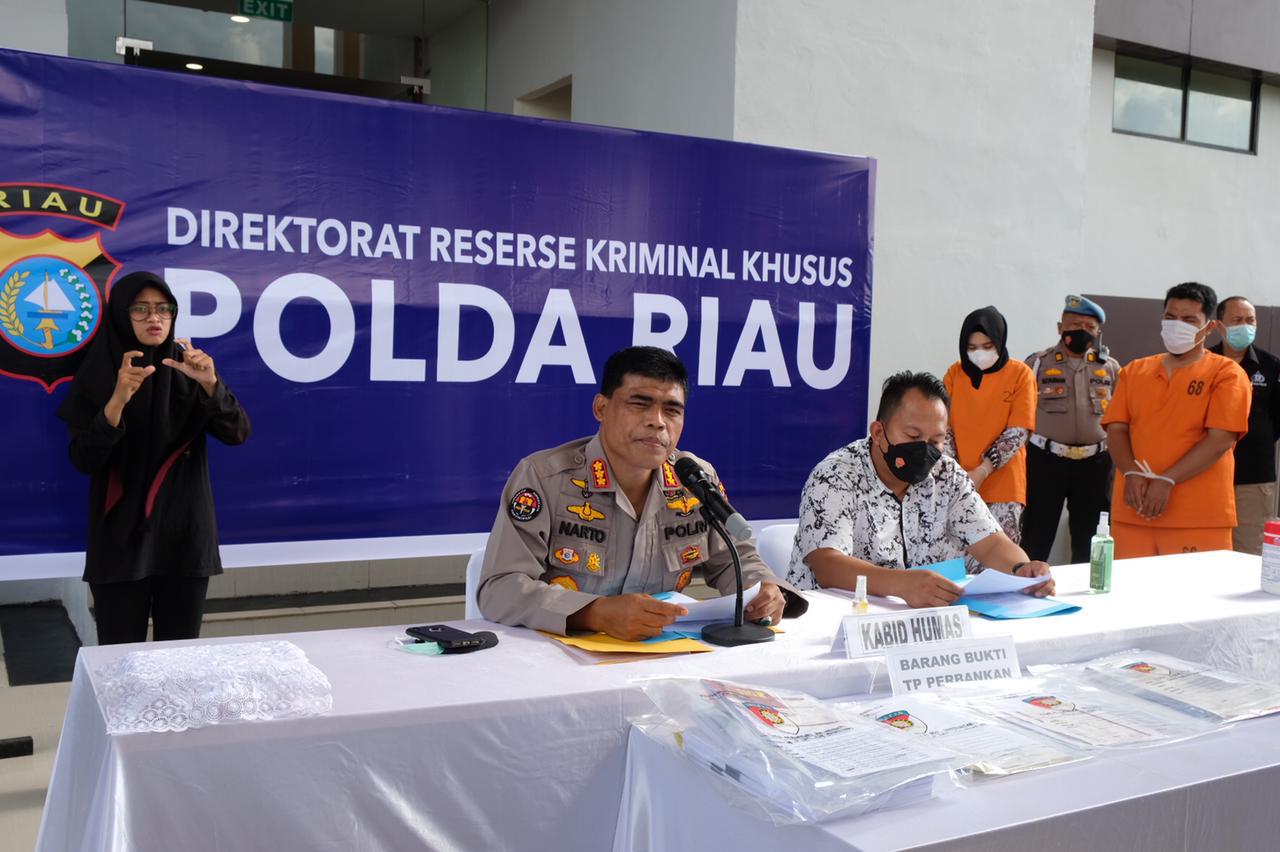 Ungkap Tindak Pidana Perbankan, Subdit II Ditkrimsus Polda Riau Tahan 2 Tersangka