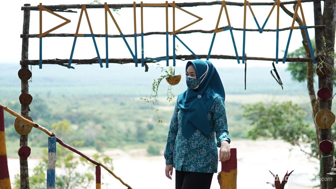 Obyek Wisata Bukit Cokiak, Wella: Suguhkan Panorama Nan Menawan