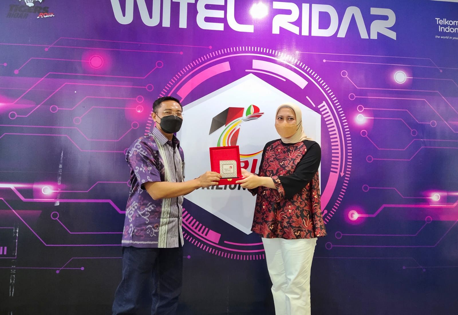 Perkuat Kerjasama Layanan Digital, Bupati Inhu Rezita Sambangi Telkom Ridar