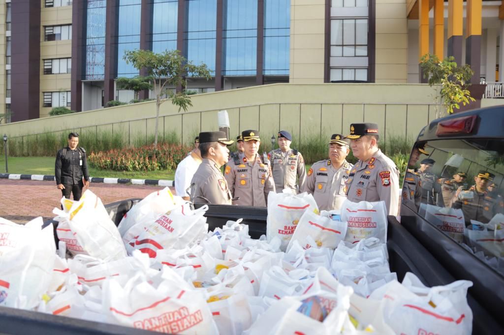 Distribusikan Bantuan Kemanusiaan untuk Negeri, Irjen Iqbal: Bantuan Harus Tepat Sasaran