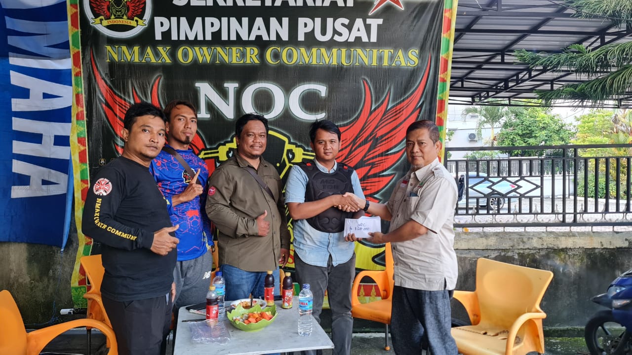 NOC Indonesia Serahkan Bantuan Donasi Korban Erupsi Gunung Semeru ke RCI